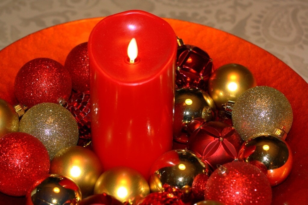 Christmas Decor - www.ruthietabone.com