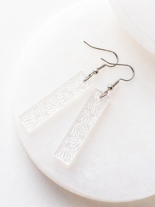 Isla Clear Acrylic Aster Flower Dangle Earrings