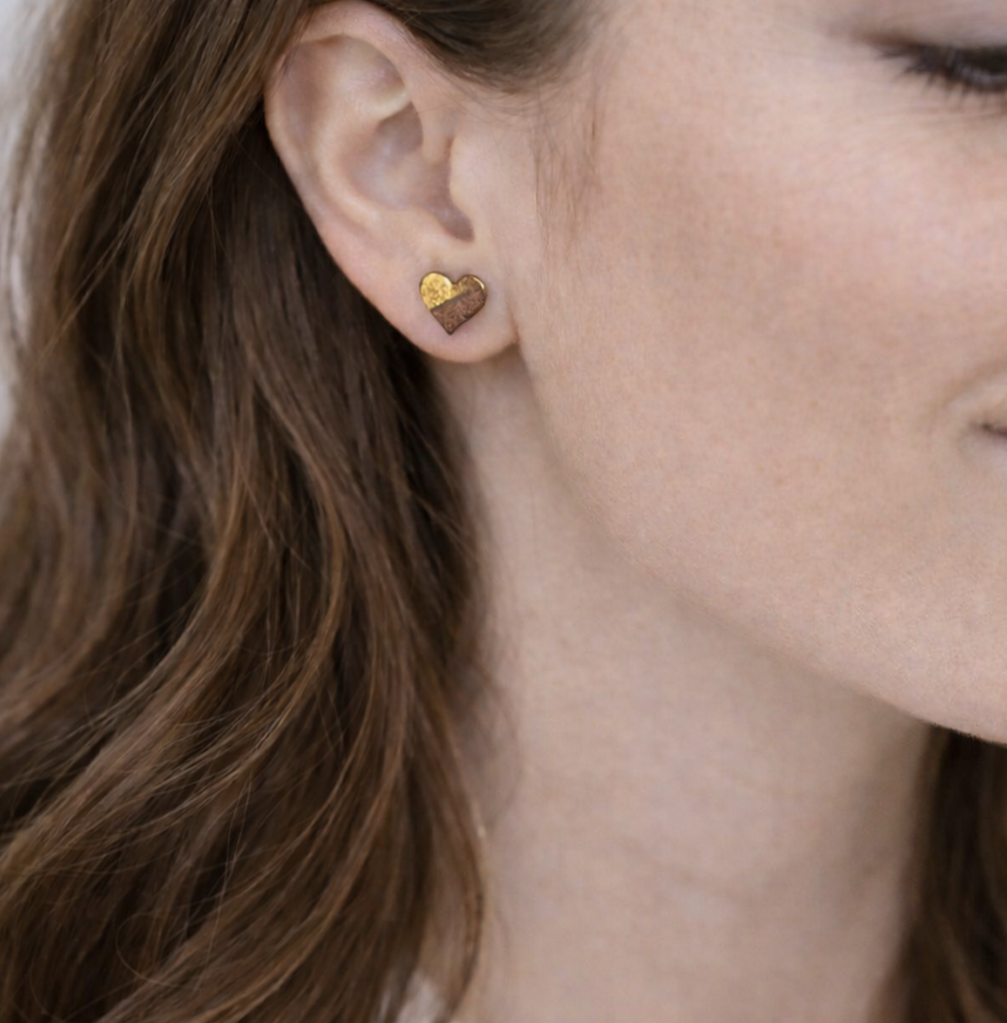 Penelope Two Tone Wood & Resin Heart Stud Earrings - Image 2
