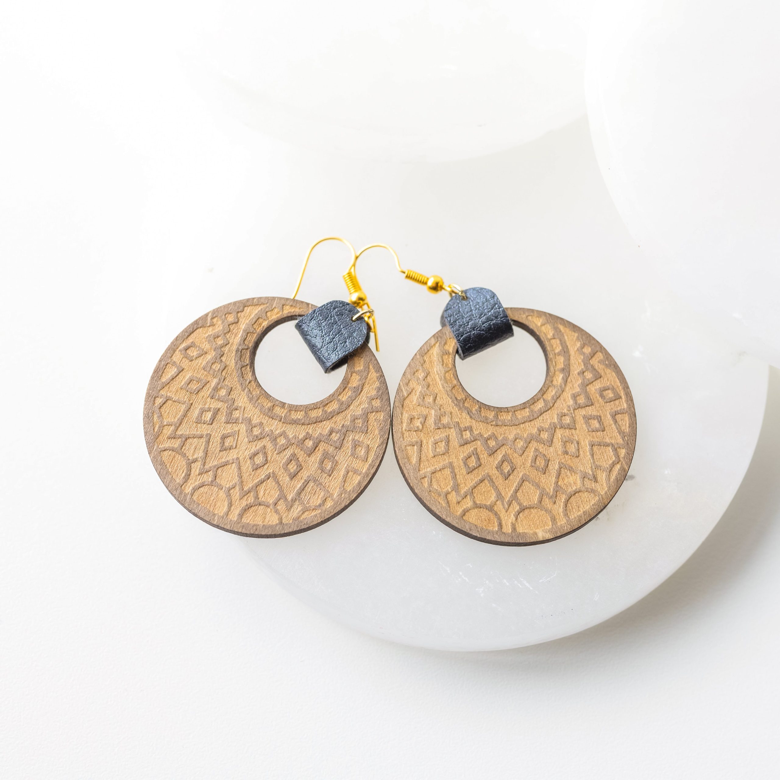 Maren Stained Wood Engraved Earrings with Faux Black Leather - Image 4